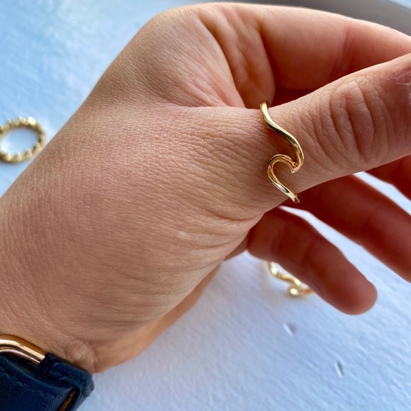Surf Wave Rings - Gold - Picture 2 of 5